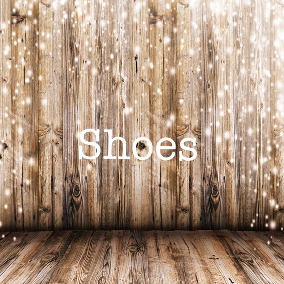 Shoes - Picture 1 of 1